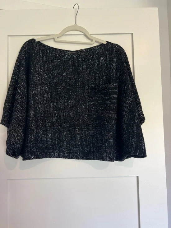 BCBGMaxAzria Black with metalic/silver Fleck Knit Top - Picture 1 of 4